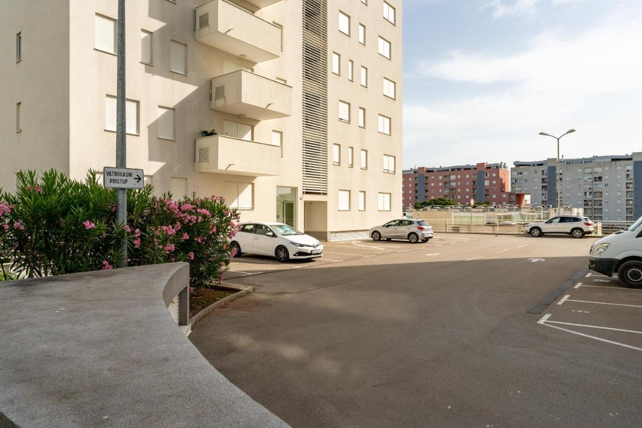 City Lux Apartment 1- With Garage And Balcony Zadar Zewnętrze zdjęcie